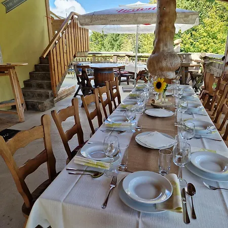 Κατάλυμα σε φάρμα Farm Solinc *